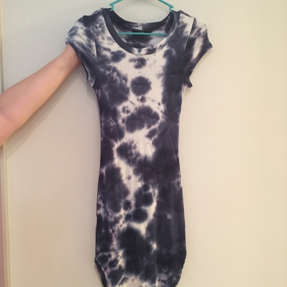 Tie die T-shirt dress